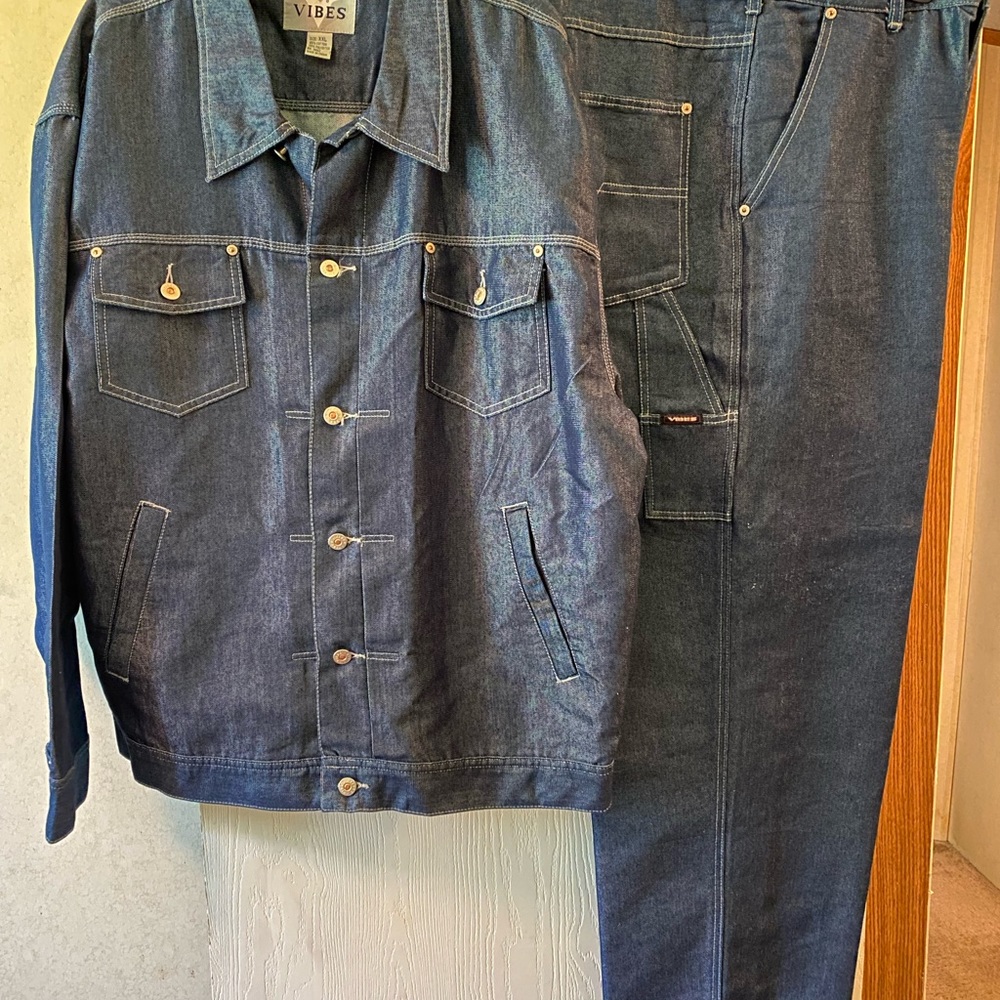 Vibe casual 2pc Jean set 45% cotton and 55% polyester both are dry clean only.